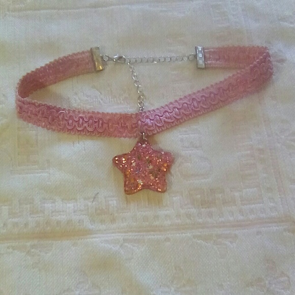 Hot Topic Jewelry - Hot Topic Pink Choker w/Pink Glittery Star